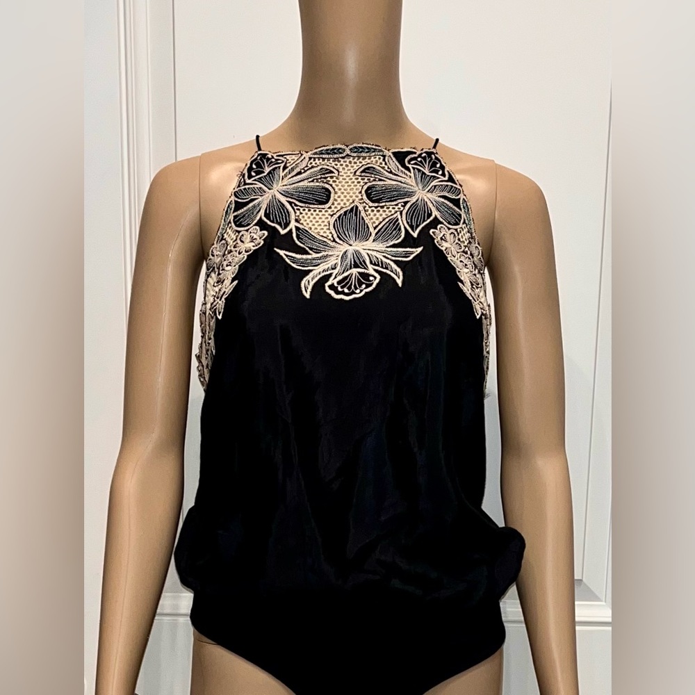 Freepeople Halter Style Flower Crochet Satin Look Bodysuit Never Worn